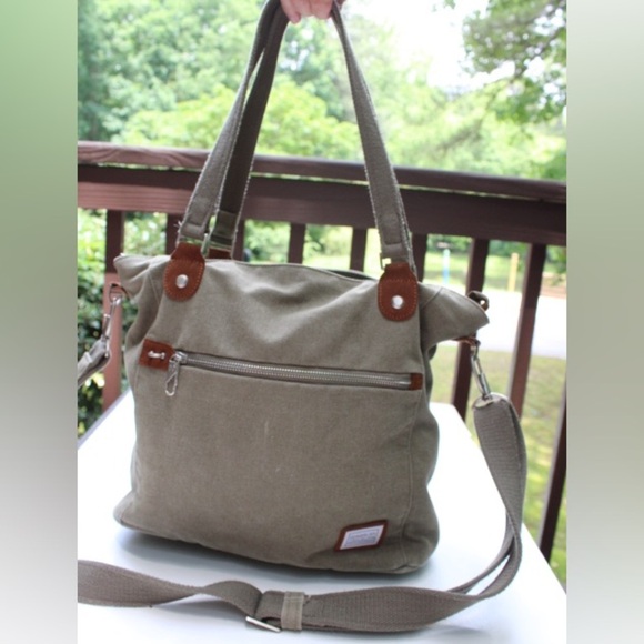 Travel on RFID Travel tote/satchel bag - Picture 1 of 15
